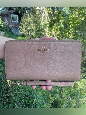 COACH Long Zip-Around Wallet Wristlet Nude Brown Pebble Leather w Gold Hardware